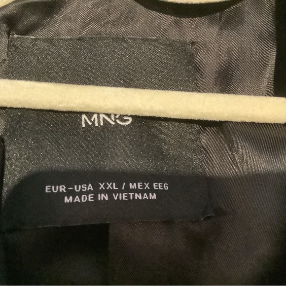 MANGO black jacket, NEVER WORN - Picture 3 of 5
